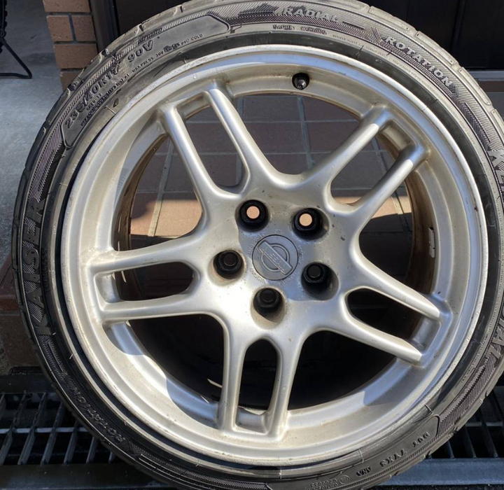 BCNR33 OEM Wheel Pair