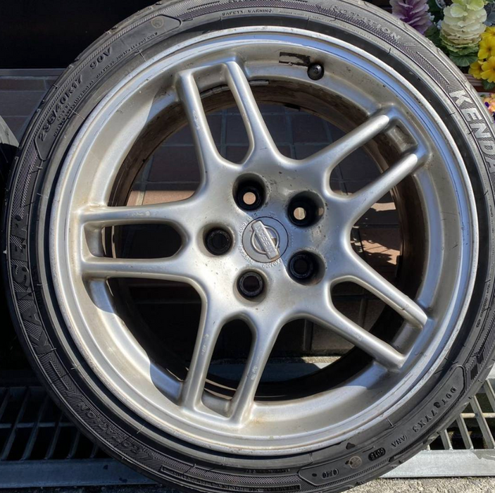 BCNR33 OEM Wheel Pair