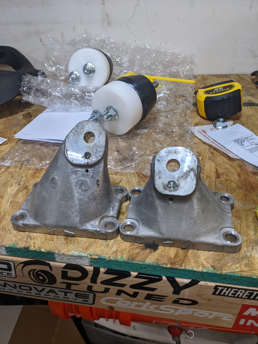 Fisch Racing Tech - UZ Motor Mounts - IS300